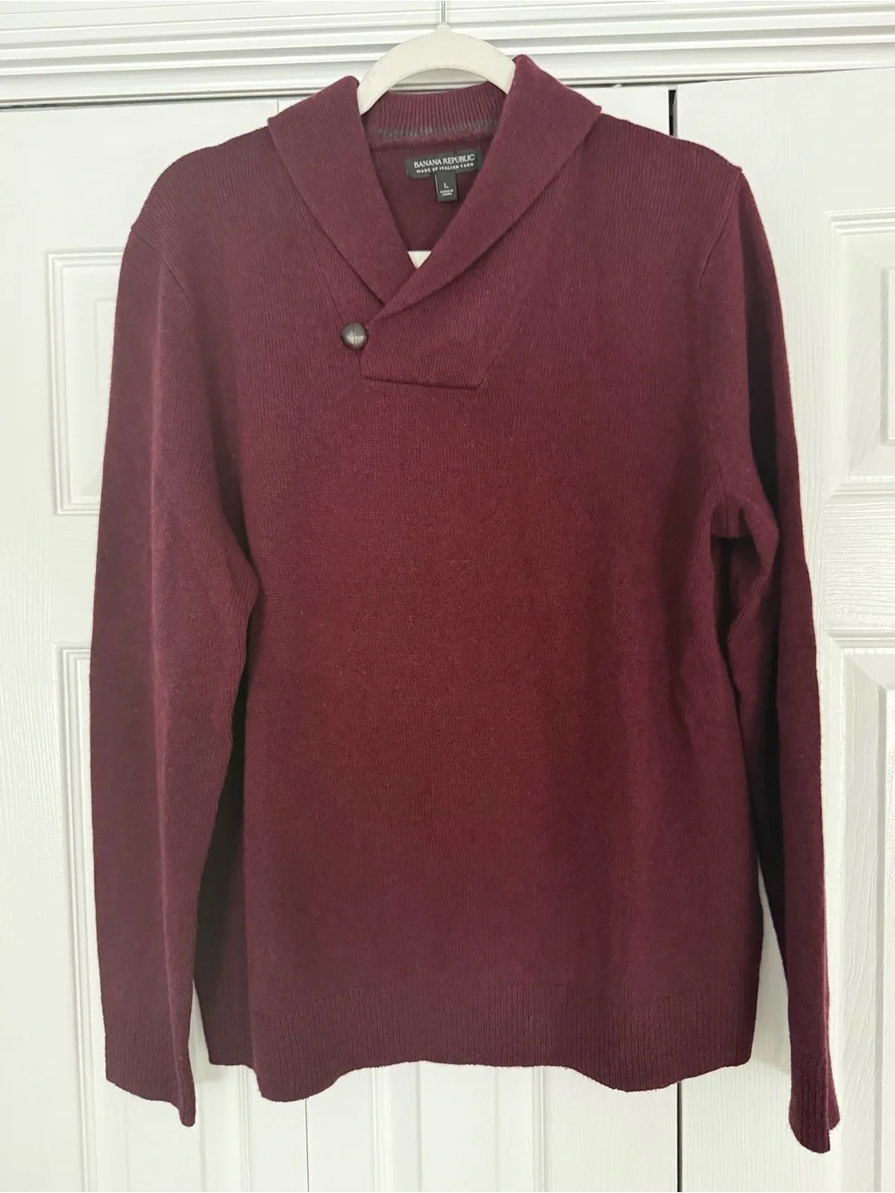 Banana Republic Men's V-Neck Shawl Sweater - Wine